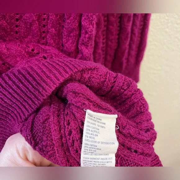 American Eagle Y2K Cable Knit Crewneck Sweater Fuchsia Purple Medium - Picture 7 of 11